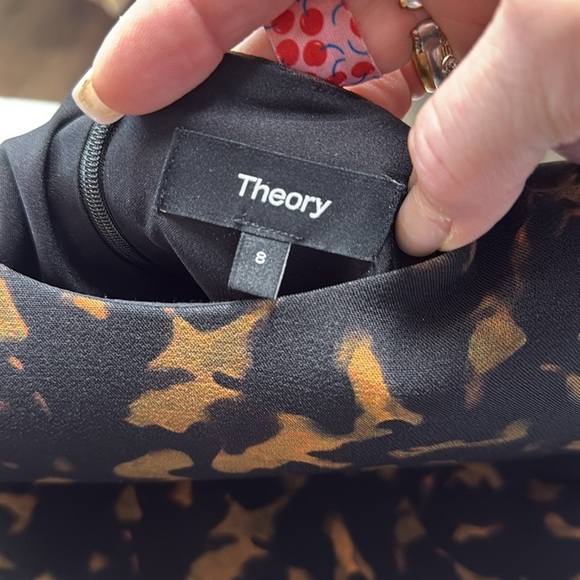 Theory Shift Dress in Brown Multi Tortoiseshell Printed Crepe Dress Size 8 - Picture 3 of 14